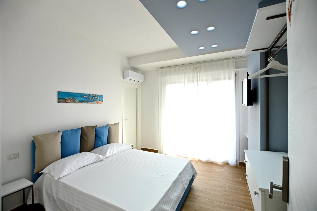 Kore Suites&Apartments 로크리 외부 사진